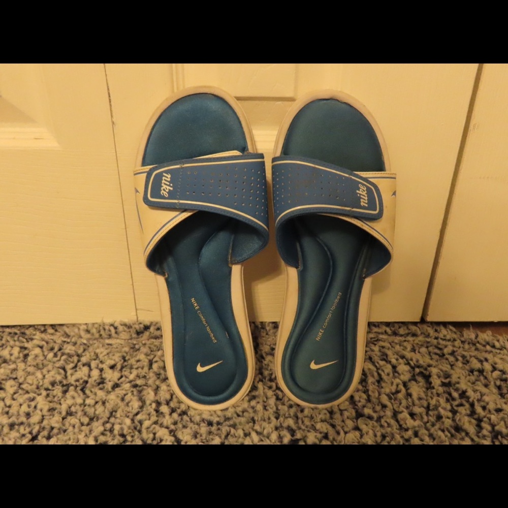 Nike slides